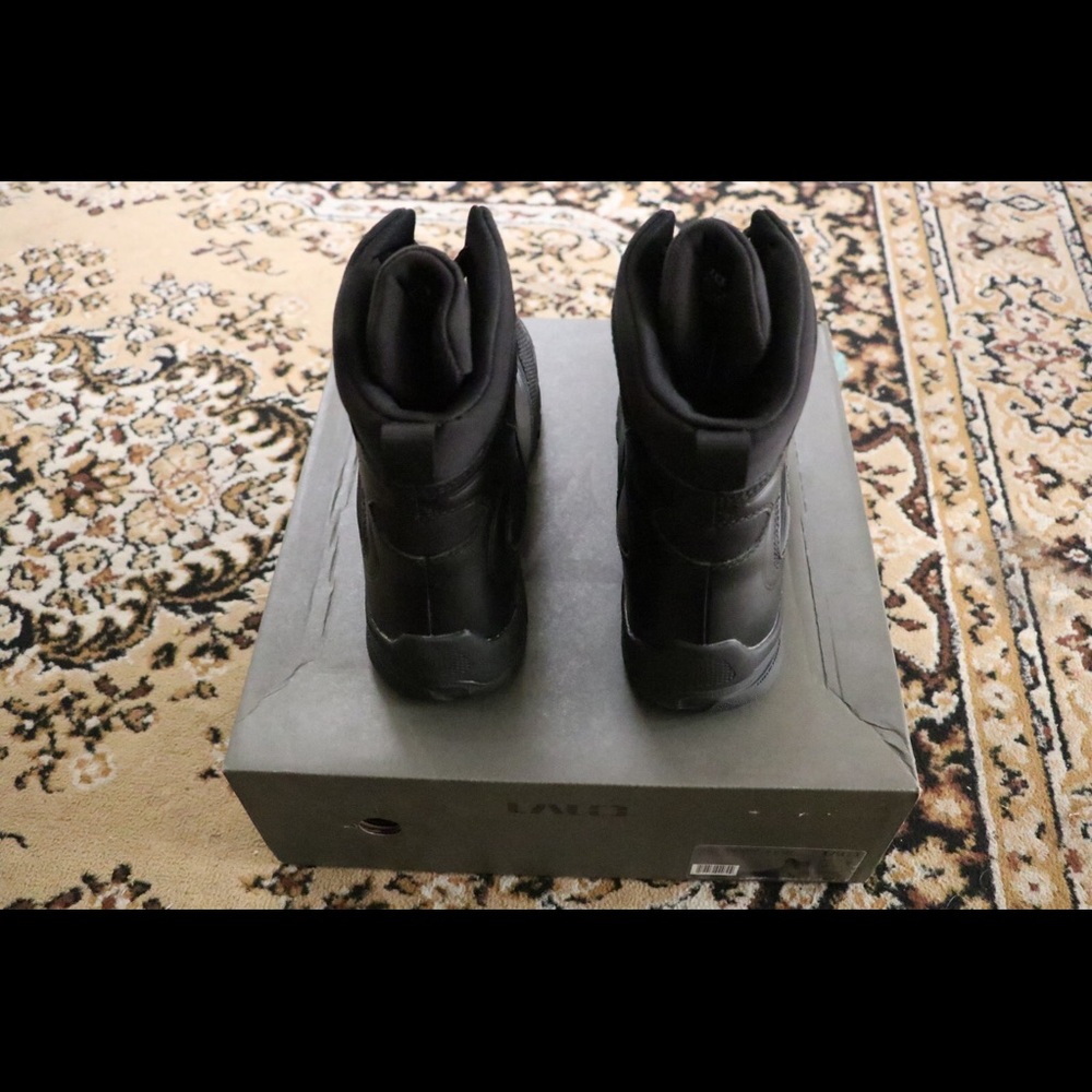 Men’s Shoes - Picture 4 of 4